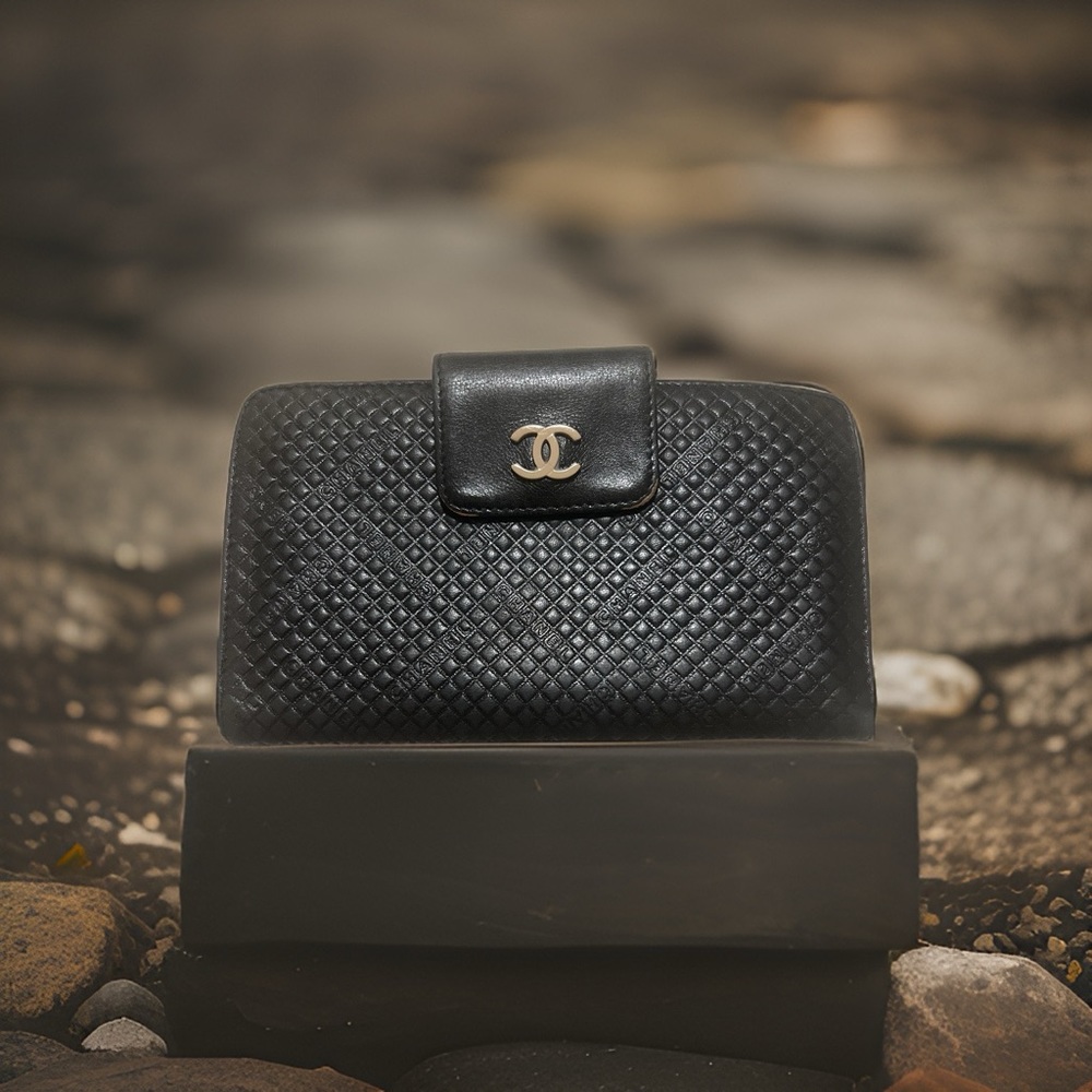 Chanel black wallet